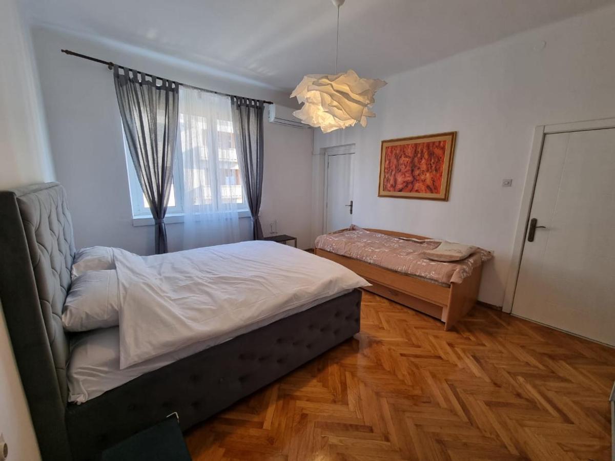 Right In The Heart Of Podgorica! Apartment Bagian luar foto
