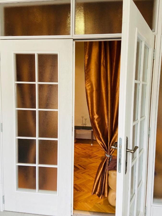 Right In The Heart Of Podgorica! Apartment Bagian luar foto